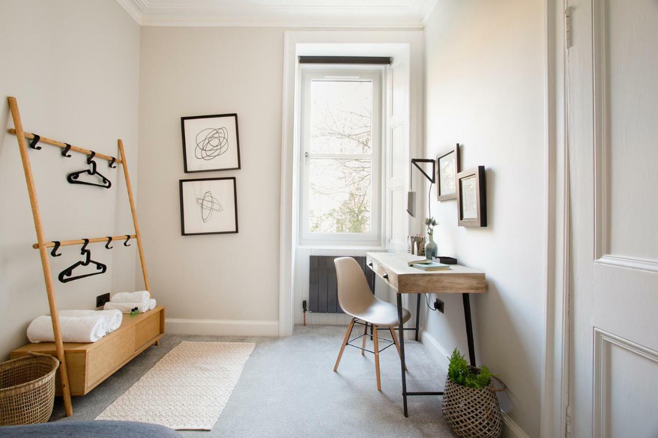 Holyrood Park City Centre Apartment Единбург Екстериор снимка